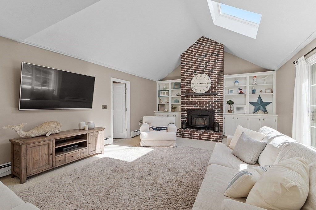 153 Ruggles Street Westborough, MA 01581 - Photo 15 of 40 Gallery Image 15