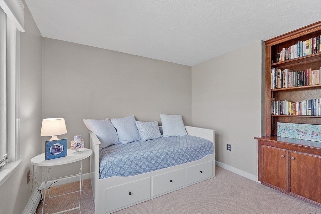 153 Ruggles Street Westborough, MA 01581 - Photo 16 of 40 Gallery Image 16