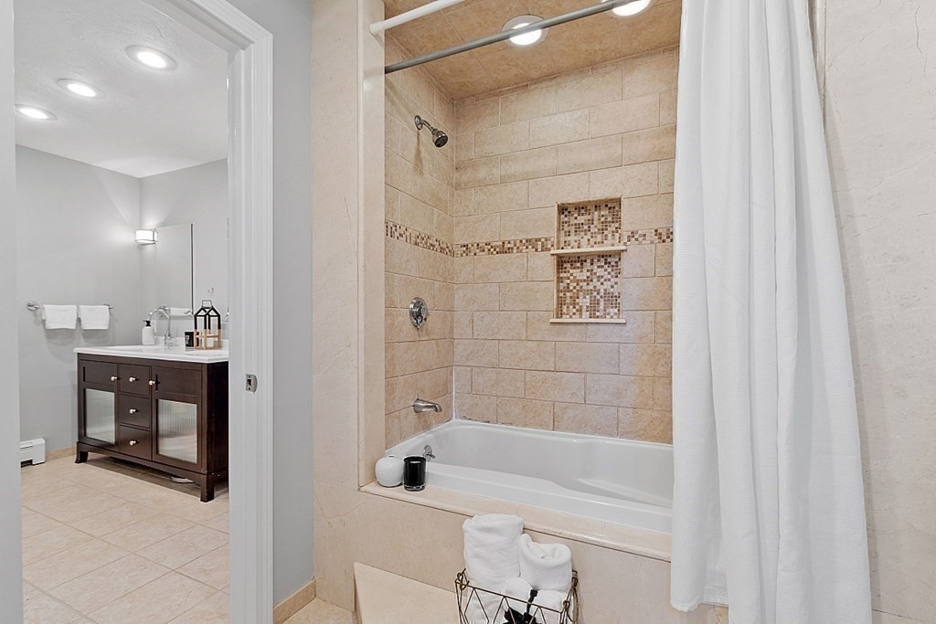153 Ruggles Street Westborough, MA 01581 - Photo 22 of 40 Gallery Image 22