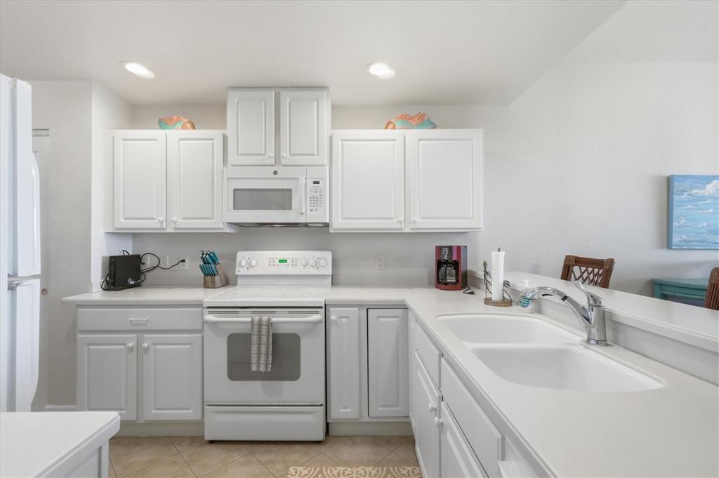 13313 Gasparilla Road, Unit C302 Placida, FL 33946 - Photo 14 of 36