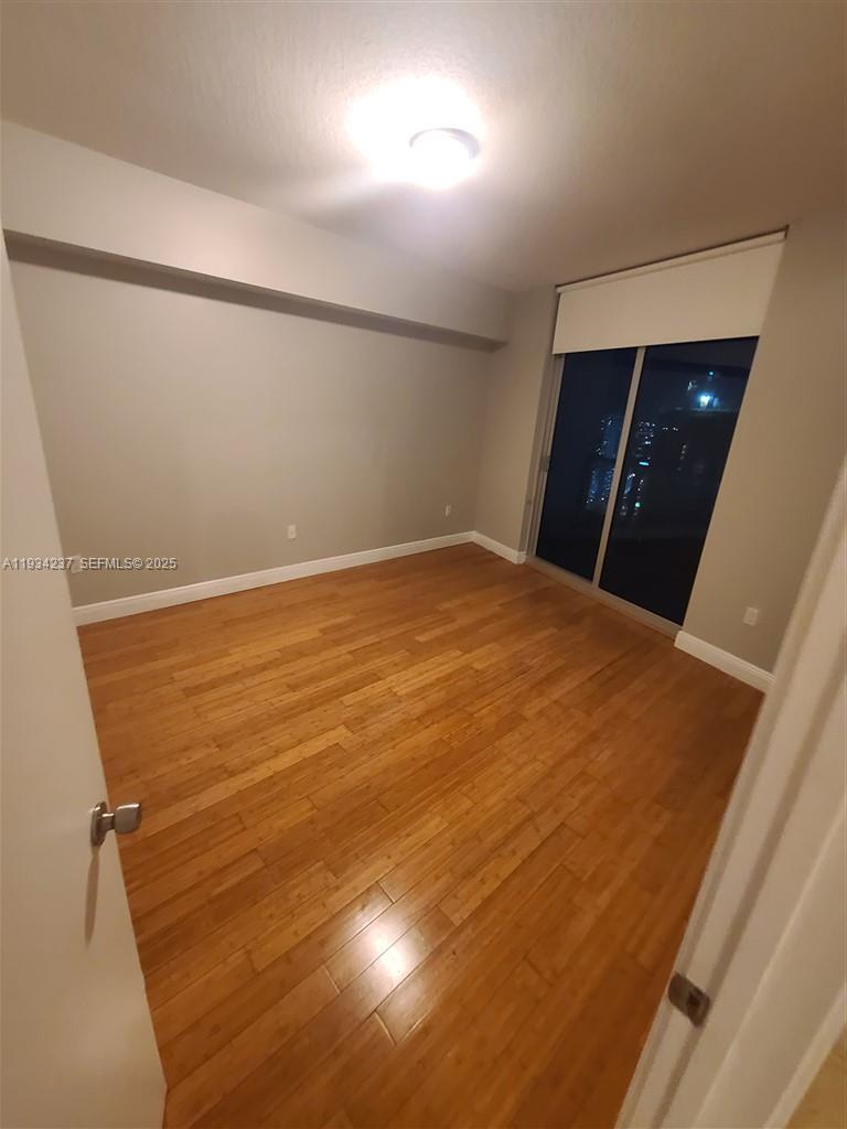 185 Southwest 7th Street, Unit 3109 Miami, FL 33130 - Photo 12 of 25 a view of an empty room