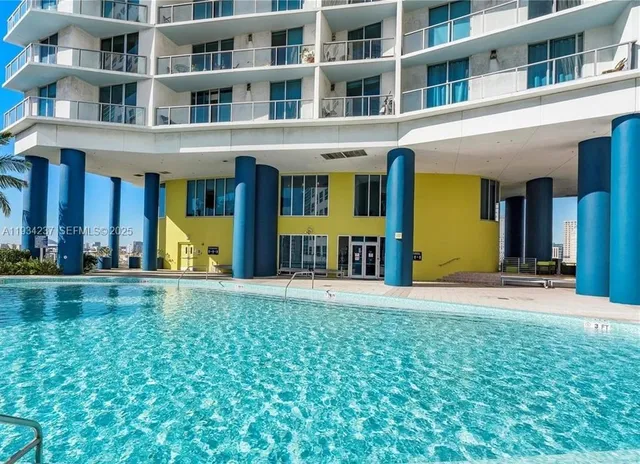 $3,500 | 185 Southwest 7th Street, Unit 3109, Miami, FL 33130