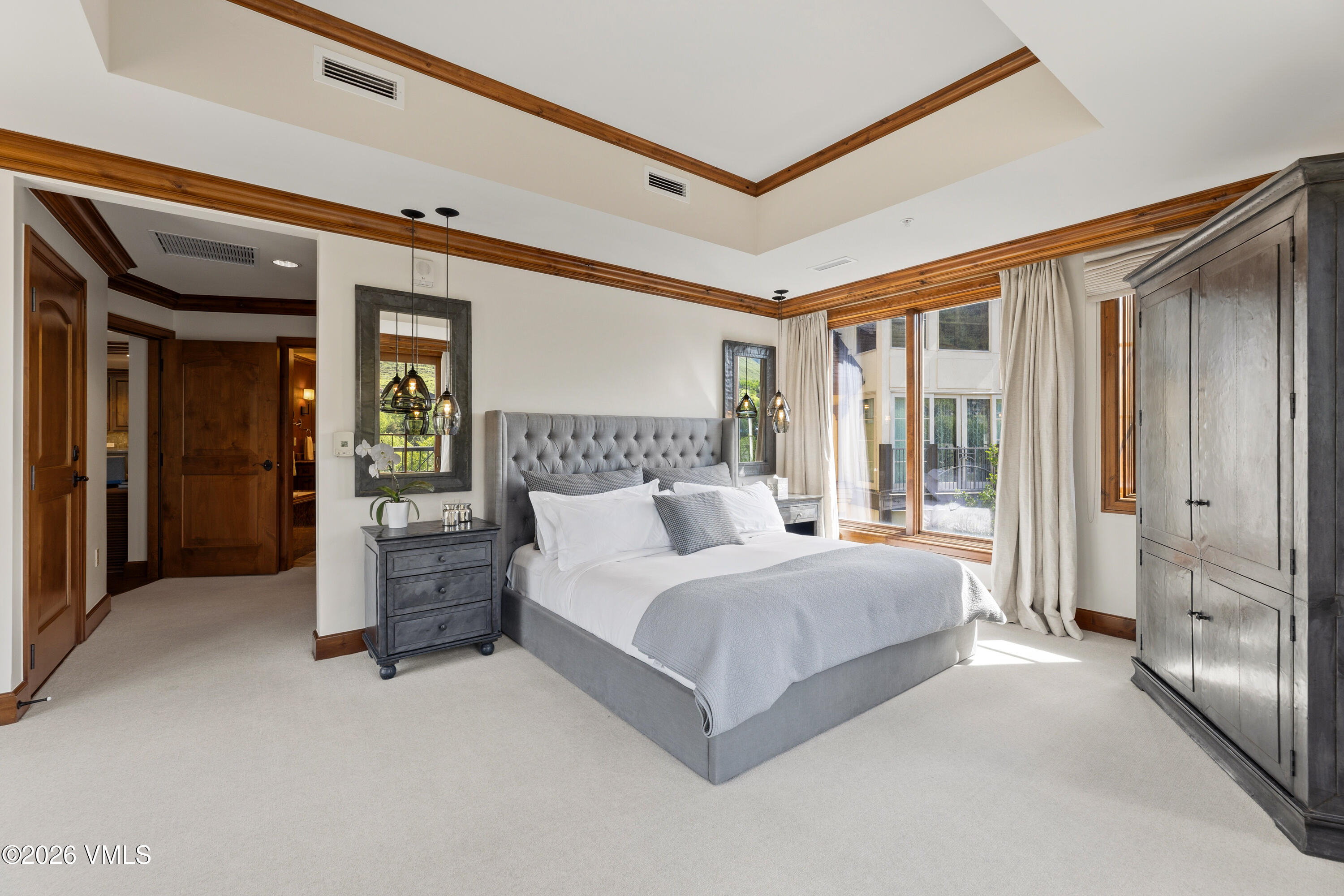 728 West Lionshead Circle, Unit R514 Vail, CO 81657 - Photo 22 of 36 Master Suite