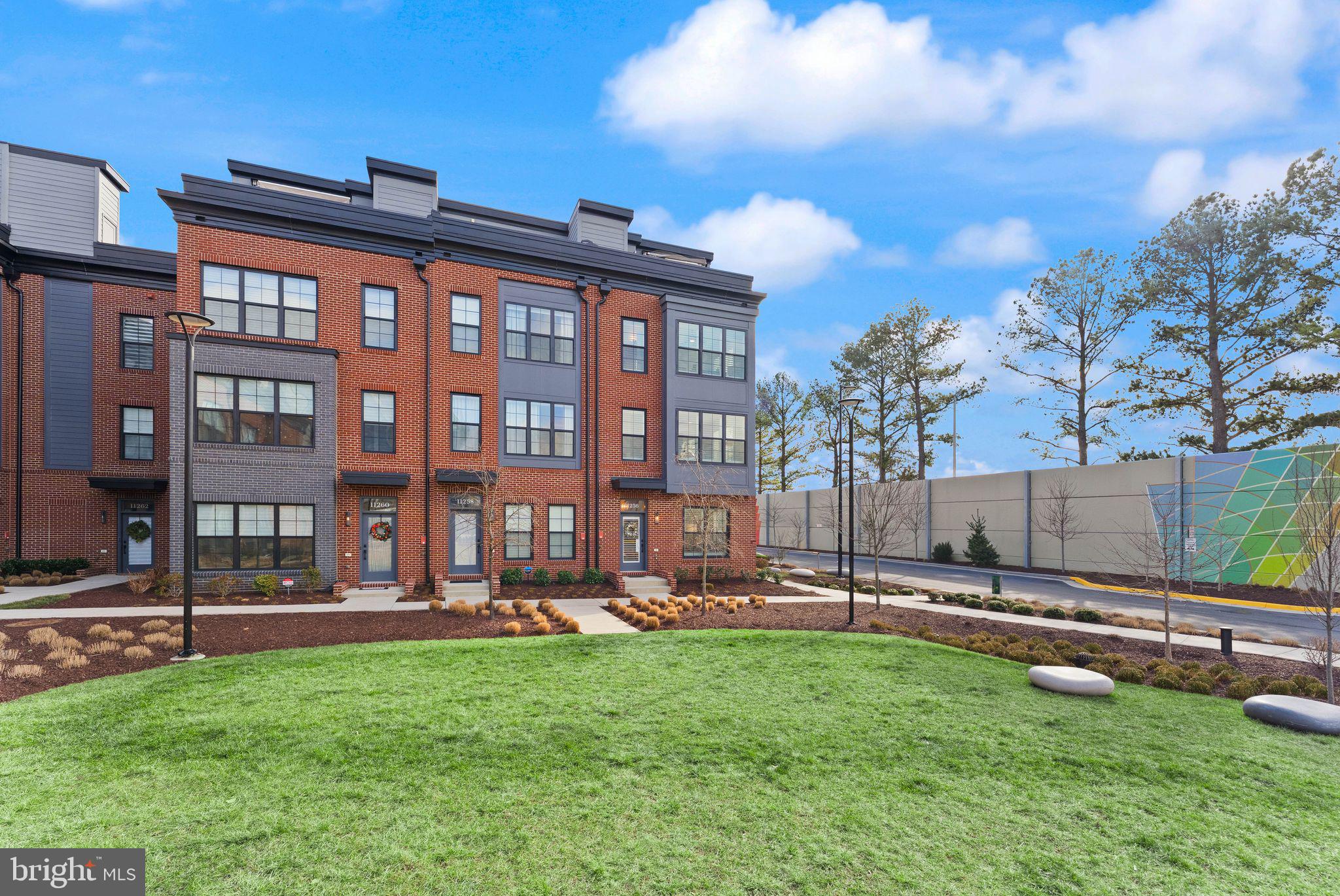 11256 Faraday Park Drive Reston, VA 20190 - Photo 8 of 79