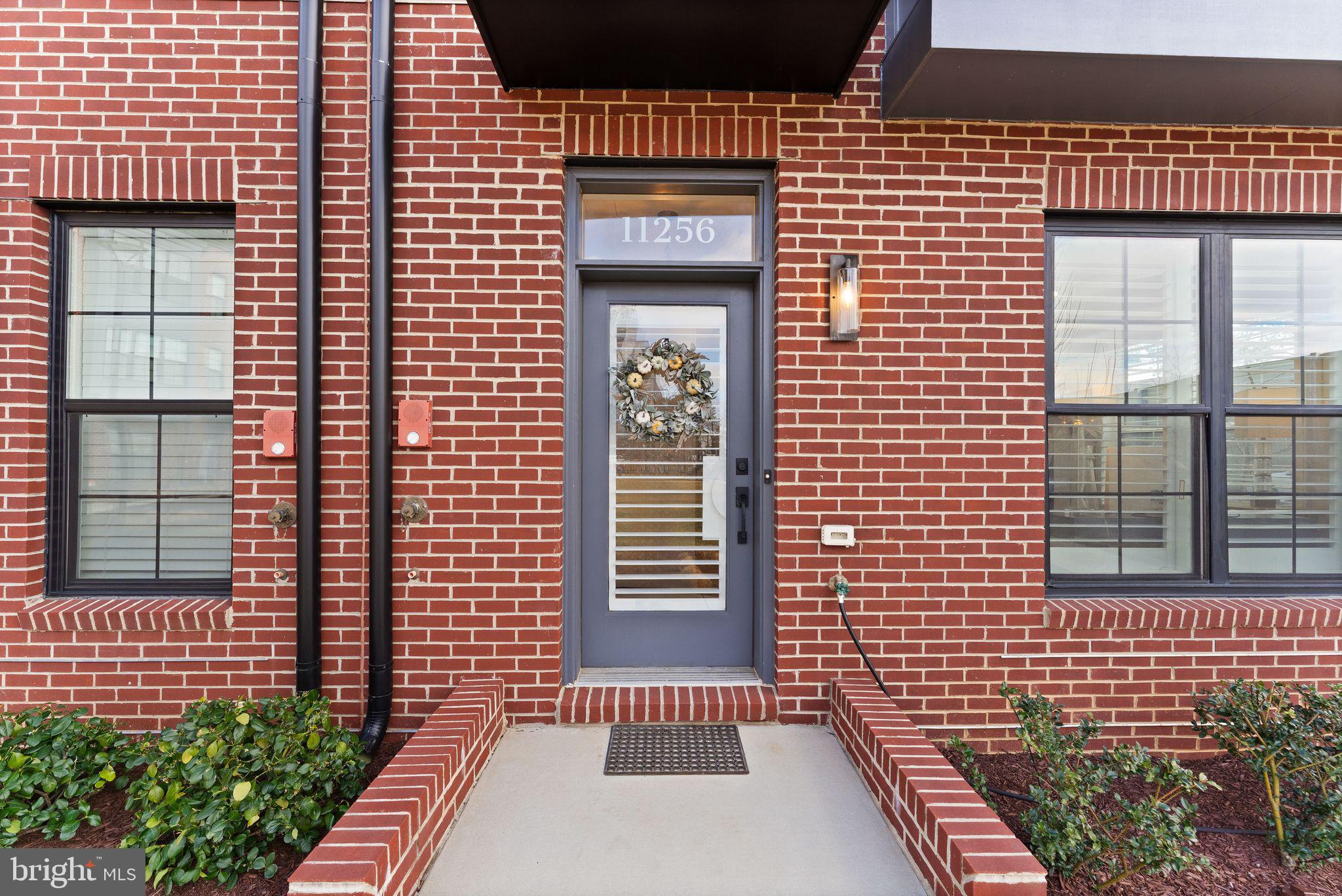11256 Faraday Park Drive Reston, VA 20190 - Photo 9 of 79