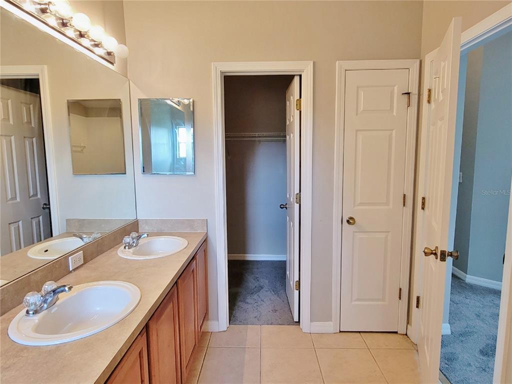 27822 Pleasure Ride Loop Wesley Chapel, FL 33544 - Photo 35 of 49 Gallery Image 35