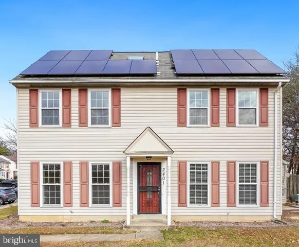 $320,000 | 2401 West Rosecroft Village Circle, Oxon Hill, MD 20745