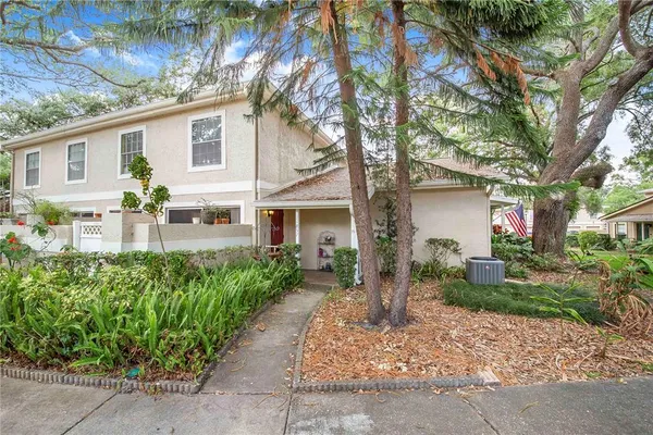 $2,750 | 11857 Northtrail Avenue, Temple Terrace, FL 33617