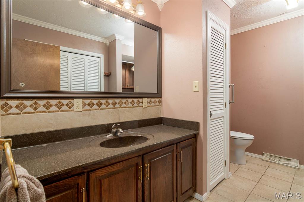 1103 Walnut Street Germantown, IL 62245 - Photo 18 of 42