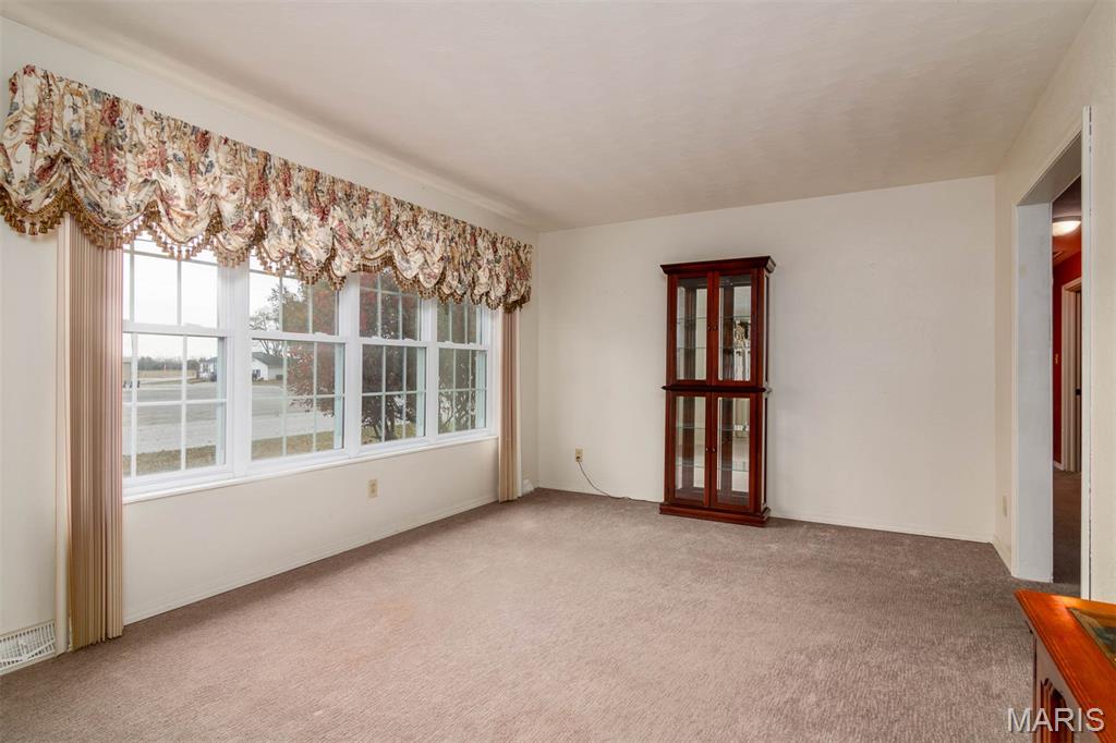 1103 Walnut Street Germantown, IL 62245 - Photo 7 of 42