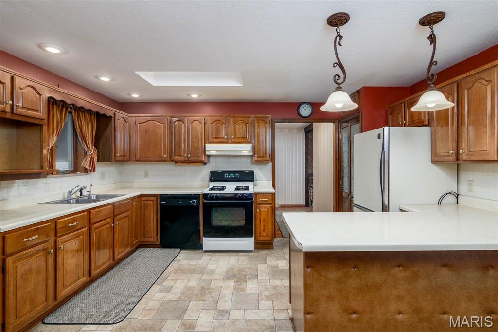 1103 Walnut Street Germantown, IL 62245 - Photo 10 of 42