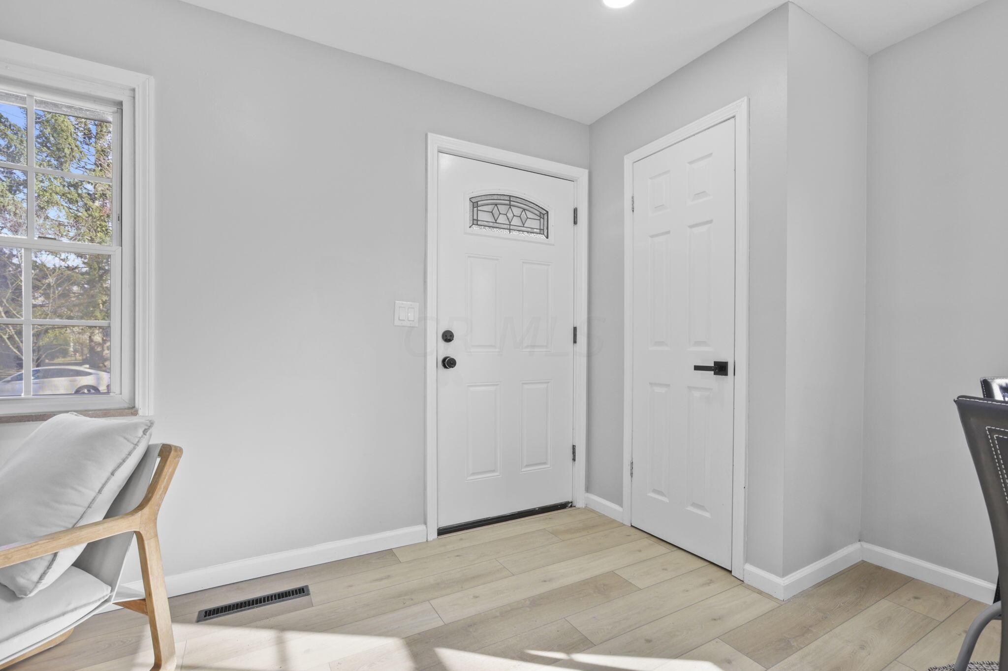 2265 Edgevale Road Columbus, OH 43221 - Photo 5 of 56 13-web-or-mls-0D3A9190