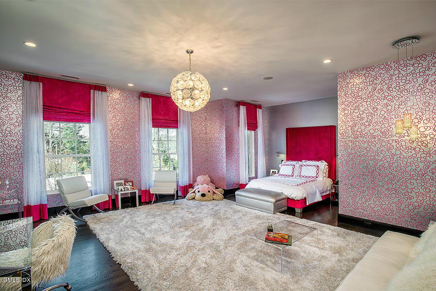 547 Lake Avenue Greenwich, CT 06830 - Photo 13 of 26 a bed room with a bed mirror and a window