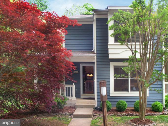 1600 Oak Spring Way Reston, VA 20190 - Photo 2 of 30 Exterior (Front)