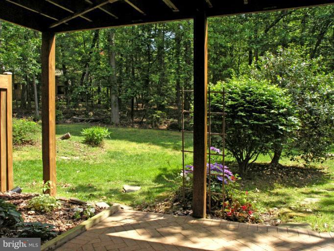 1600 Oak Spring Way Reston, VA 20190 - Photo 3 of 30 View