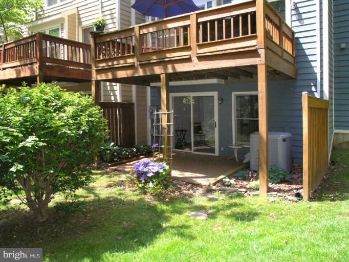 1600 Oak Spring Way Reston, VA 20190 - Photo 7 of 30 Exterior (Rear)