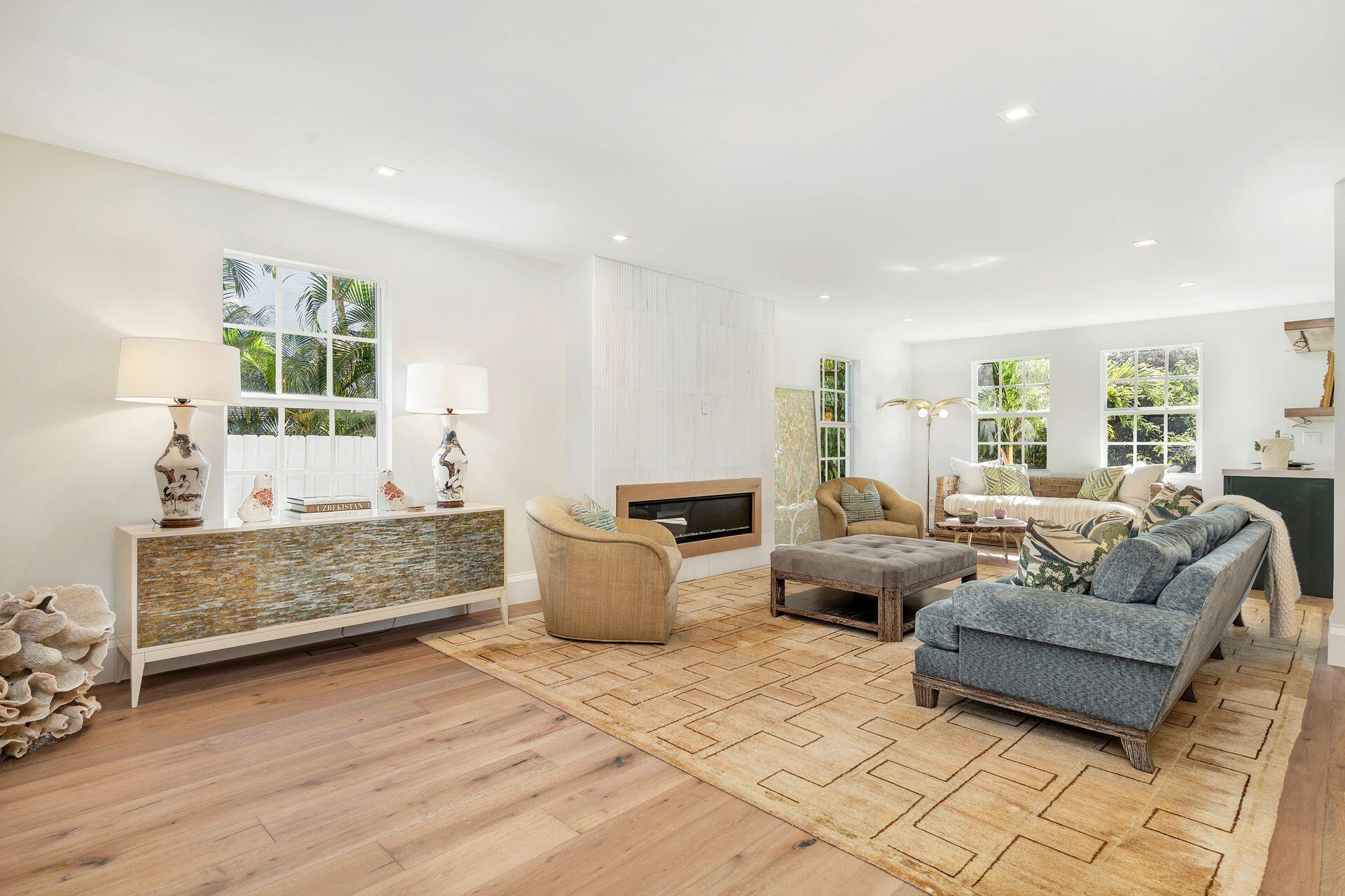 231 Argyle Road West Palm Beach, FL 33405 - Photo 4 of 41 a living room with furniture and window