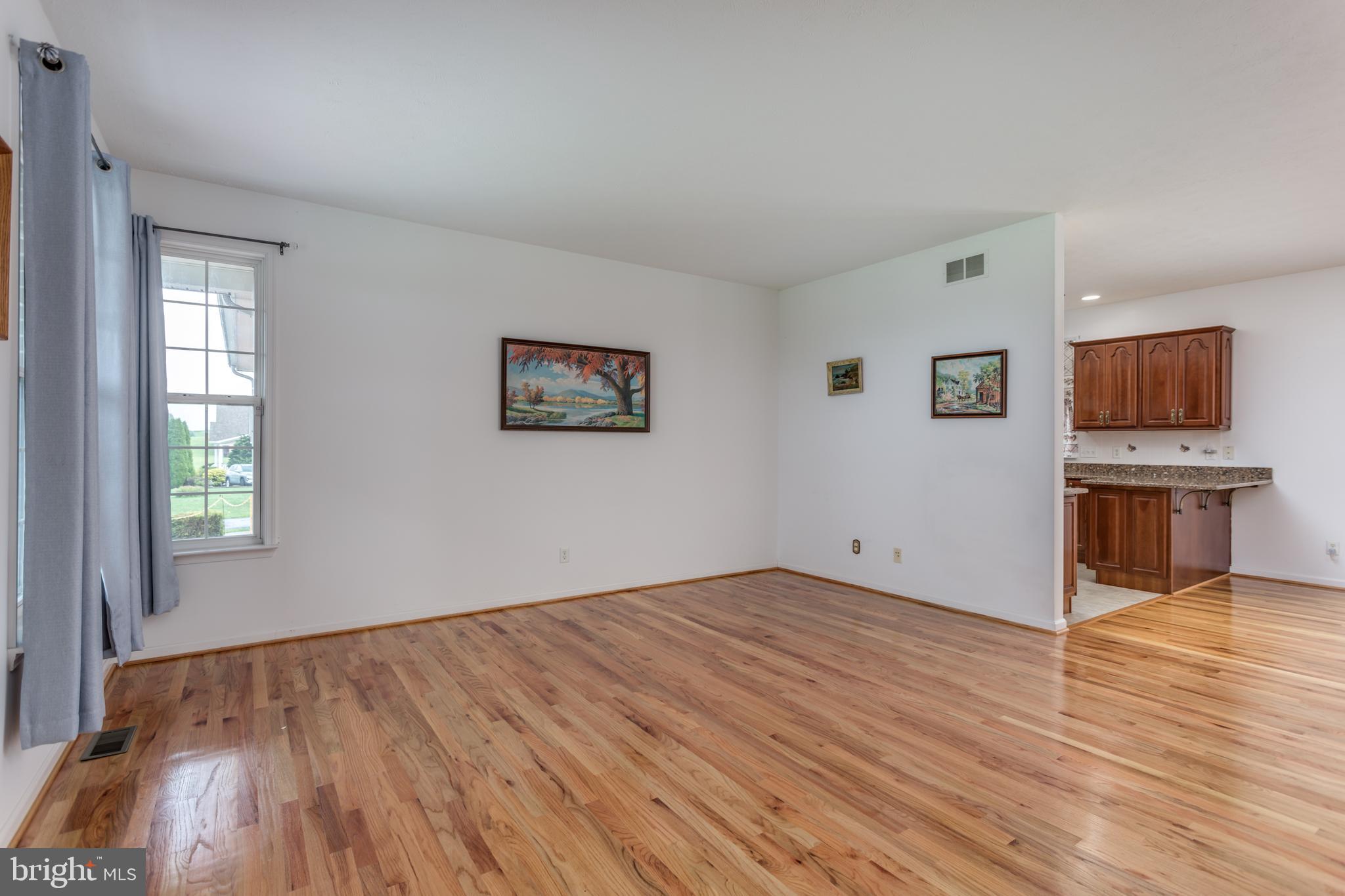 605 Parishville Road Gore, VA 22637 - Photo 31 of 48 Livingroom