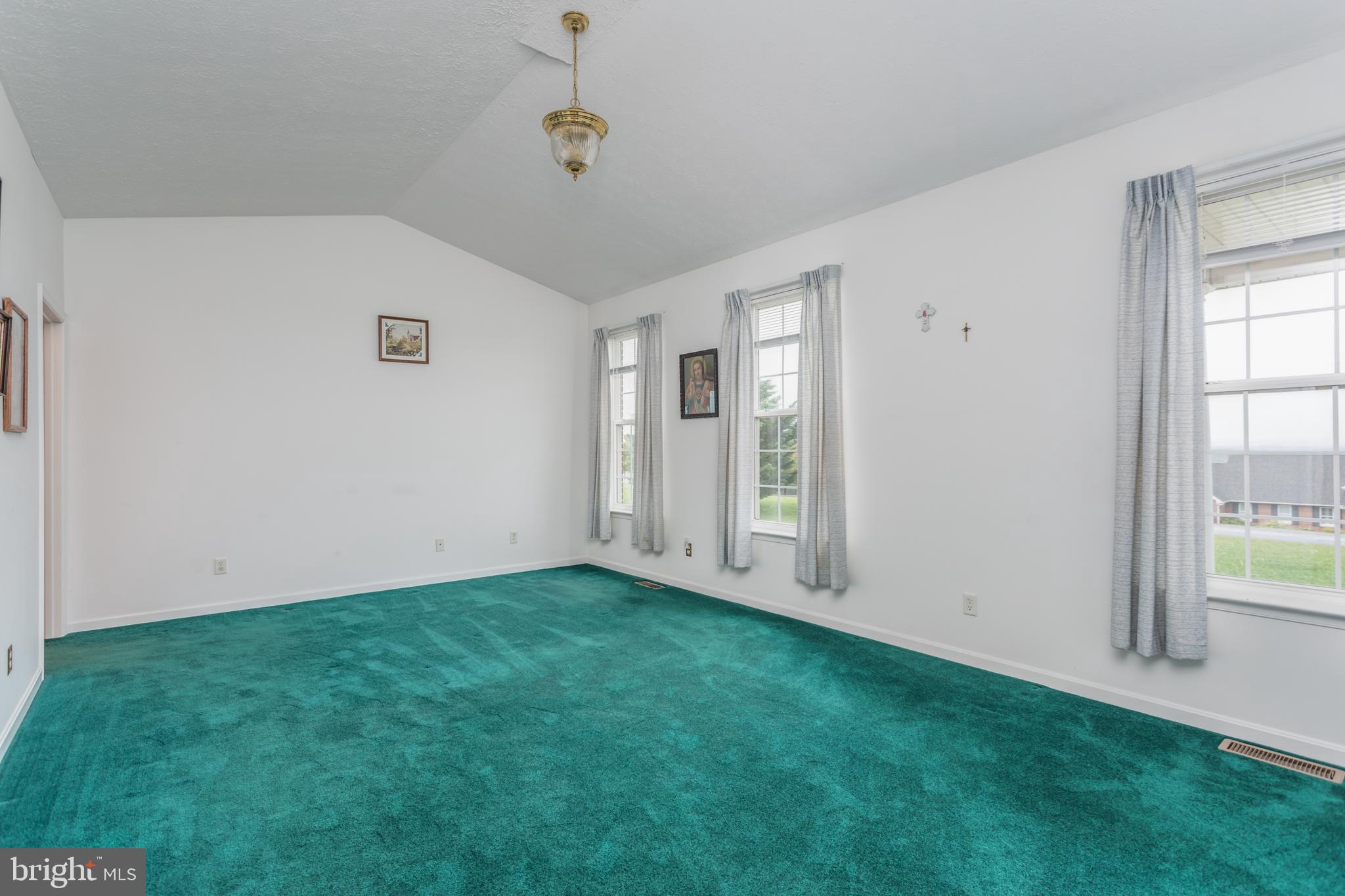 605 Parishville Road Gore, VA 22637 - Photo 36 of 48 Owners Suite