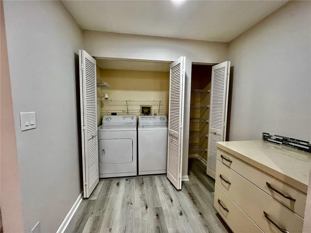 21420 Tudor Drive Boca Raton, FL 33431 - Photo 8 of 22 Washer/dryer