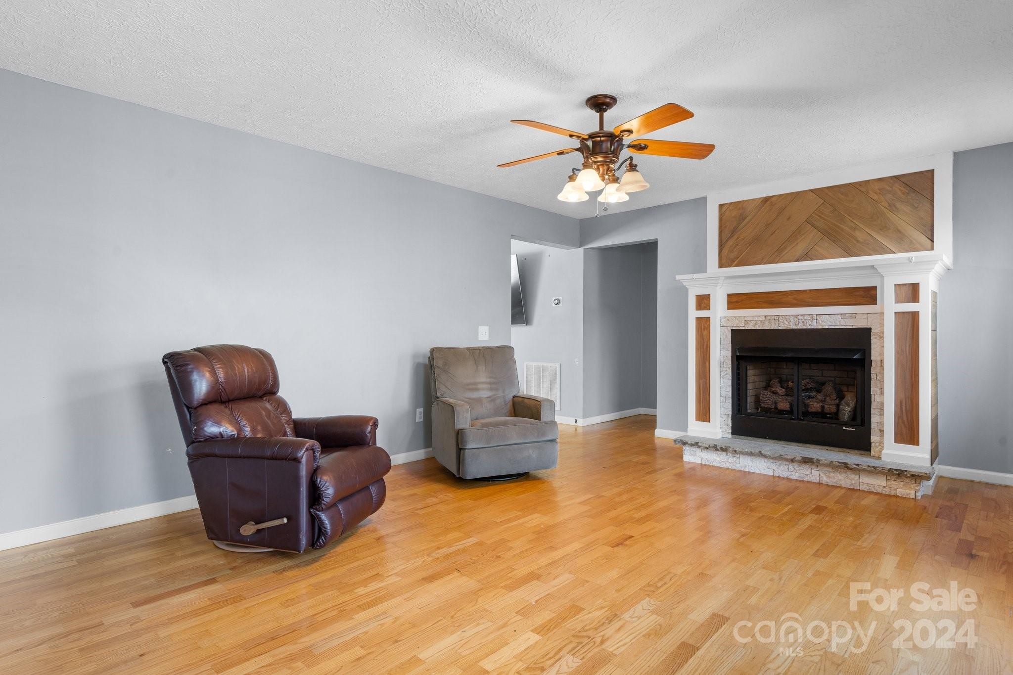 1678 Jamestown Road Morganton, NC 28655 - Photo 11 of 34 Gallery Image 11