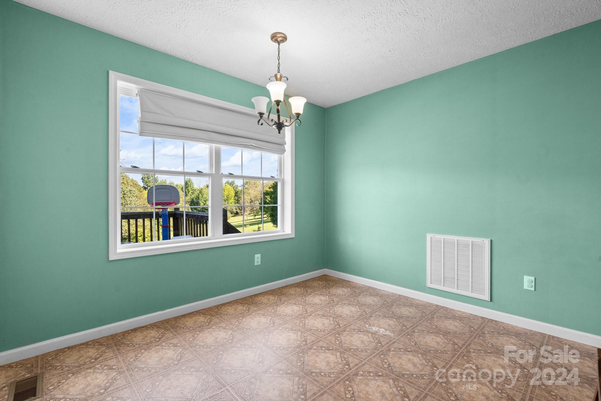 1678 Jamestown Road Morganton, NC 28655 - Photo 16 of 34 Gallery Image 16