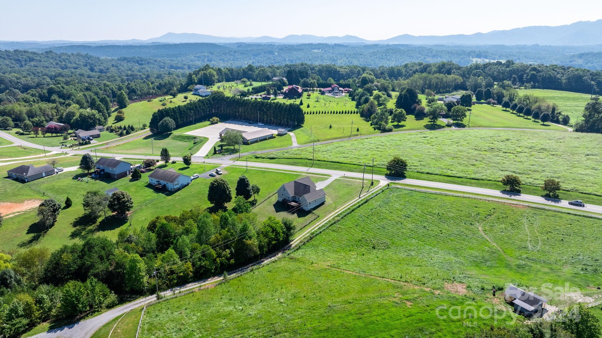 1678 Jamestown Road Morganton, NC 28655 - Photo 34 of 34 Gallery Image 34