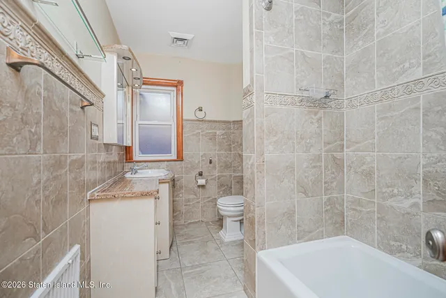 $1,199,000 | 94 Hart Boulevard | Randall Manor