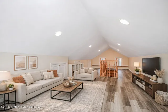 $1,199,000 | 94 Hart Boulevard | Randall Manor