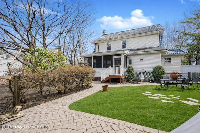 $1,199,000 | 94 Hart Boulevard | Randall Manor