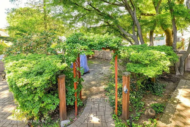 $1,199,000 | 94 Hart Boulevard | Randall Manor