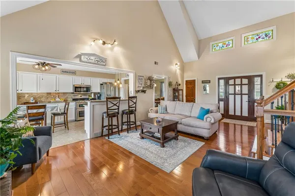 $419,900 | 3711 Northeast Beechwood Drive, Lee's Summit, MO 64064