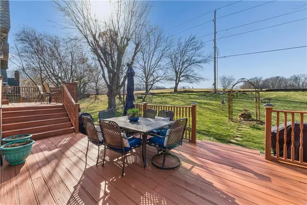 $419,900 | 3711 Northeast Beechwood Drive, Lee's Summit, MO 64064