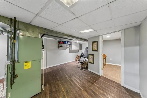 $419,900 | 3711 Northeast Beechwood Drive, Lee's Summit, MO 64064