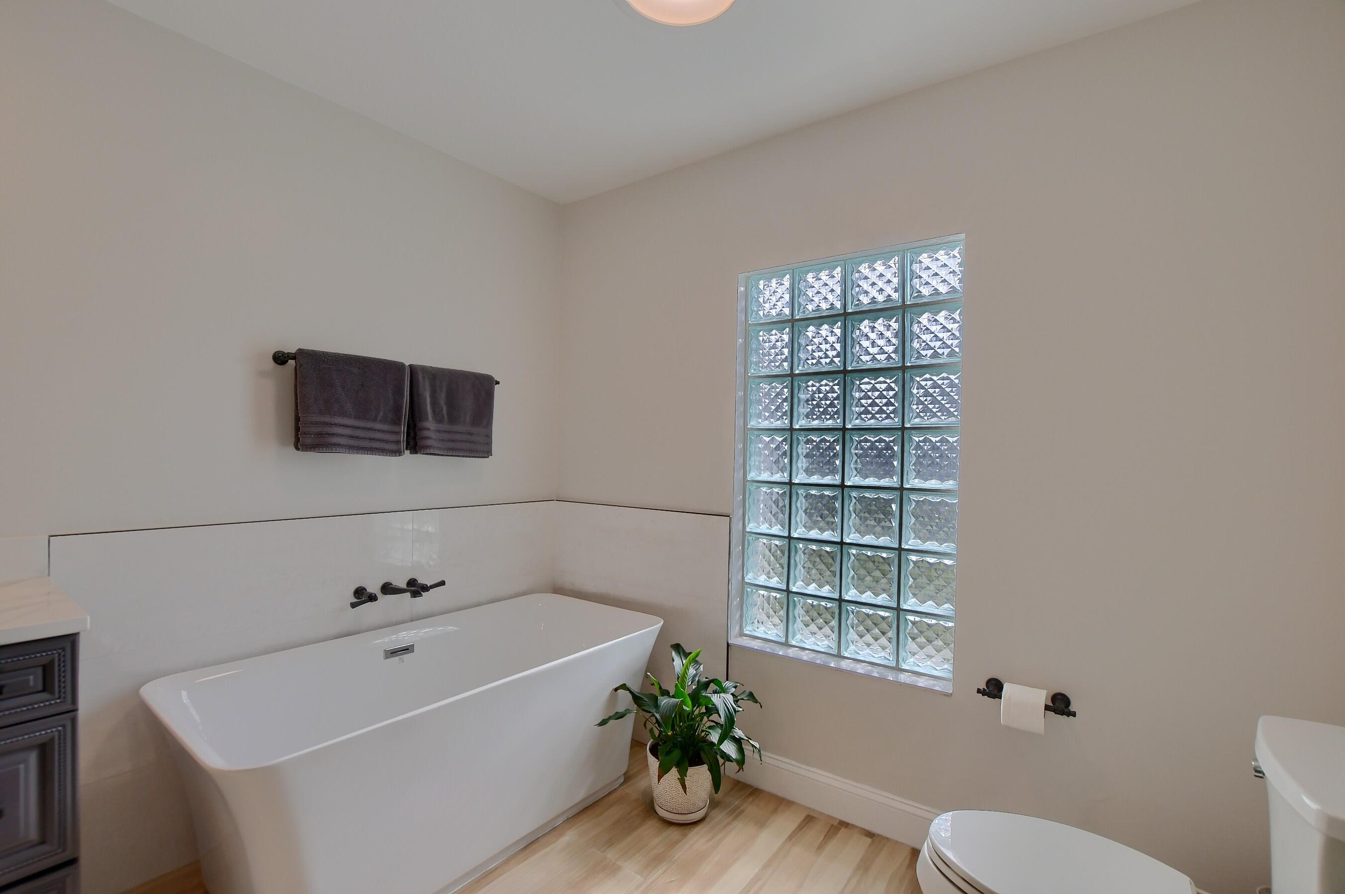 7548 Estrella Circle Boca Raton, FL 33433 - Photo 20 of 73 7548 Estrella Circle, Boca Raton (19)