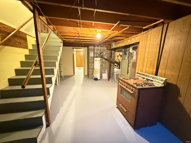 $849,900 | 6105 Highway 59, Jasonville, IN 47438