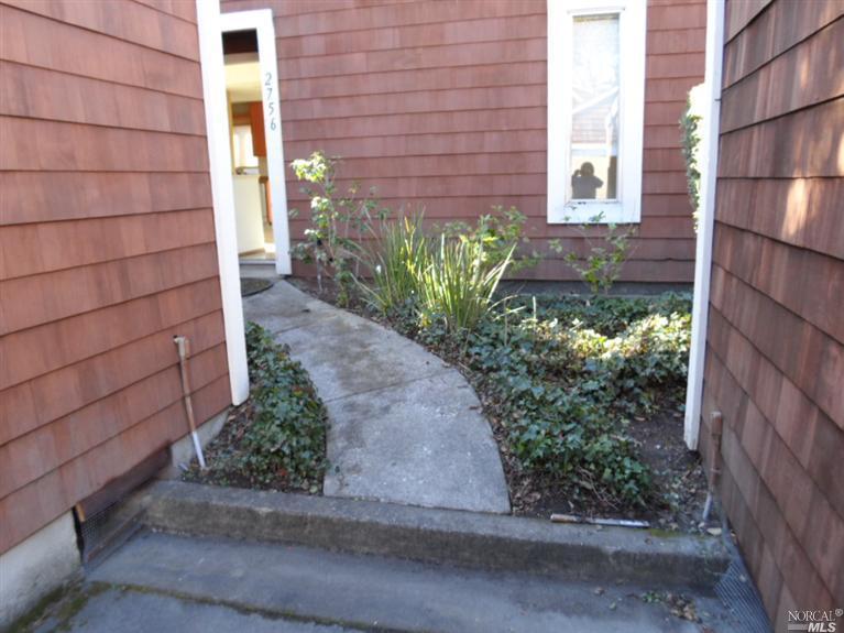2756 Lakeview Drive Santa Rosa, CA 95405 - Photo 1 of 1 Gallery Image 1