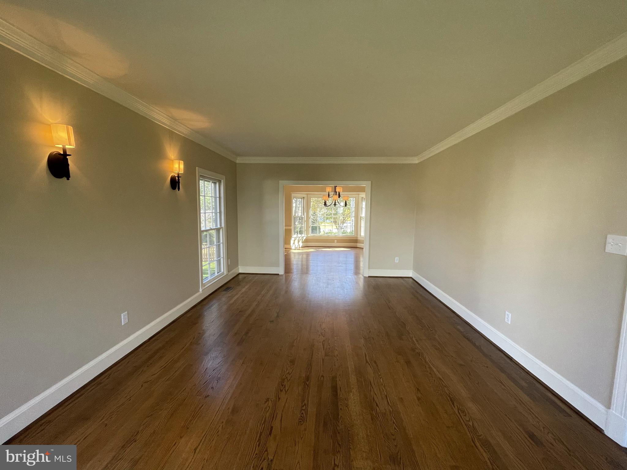 59 Whittingham Circle Sterling, VA 20165 - Photo 8 of 52 59 Whittingham Cir Living Room