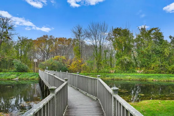 $399,900 | 253 Mayfield Drive, Unit 253, Trumbull, CT 06611