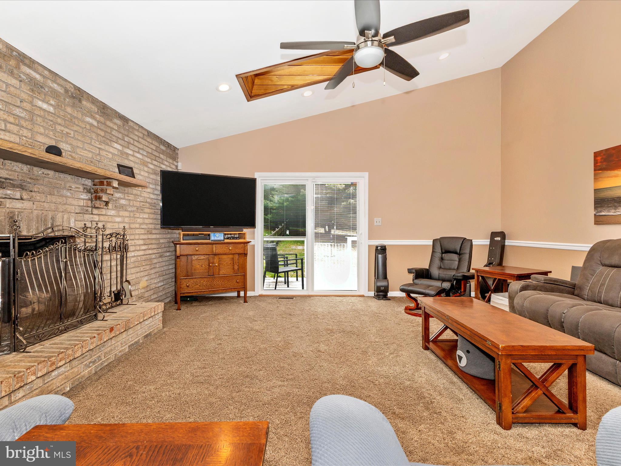 4024 Roop Road New Windsor, MD 21776 - Photo 13 of 49 Family Room