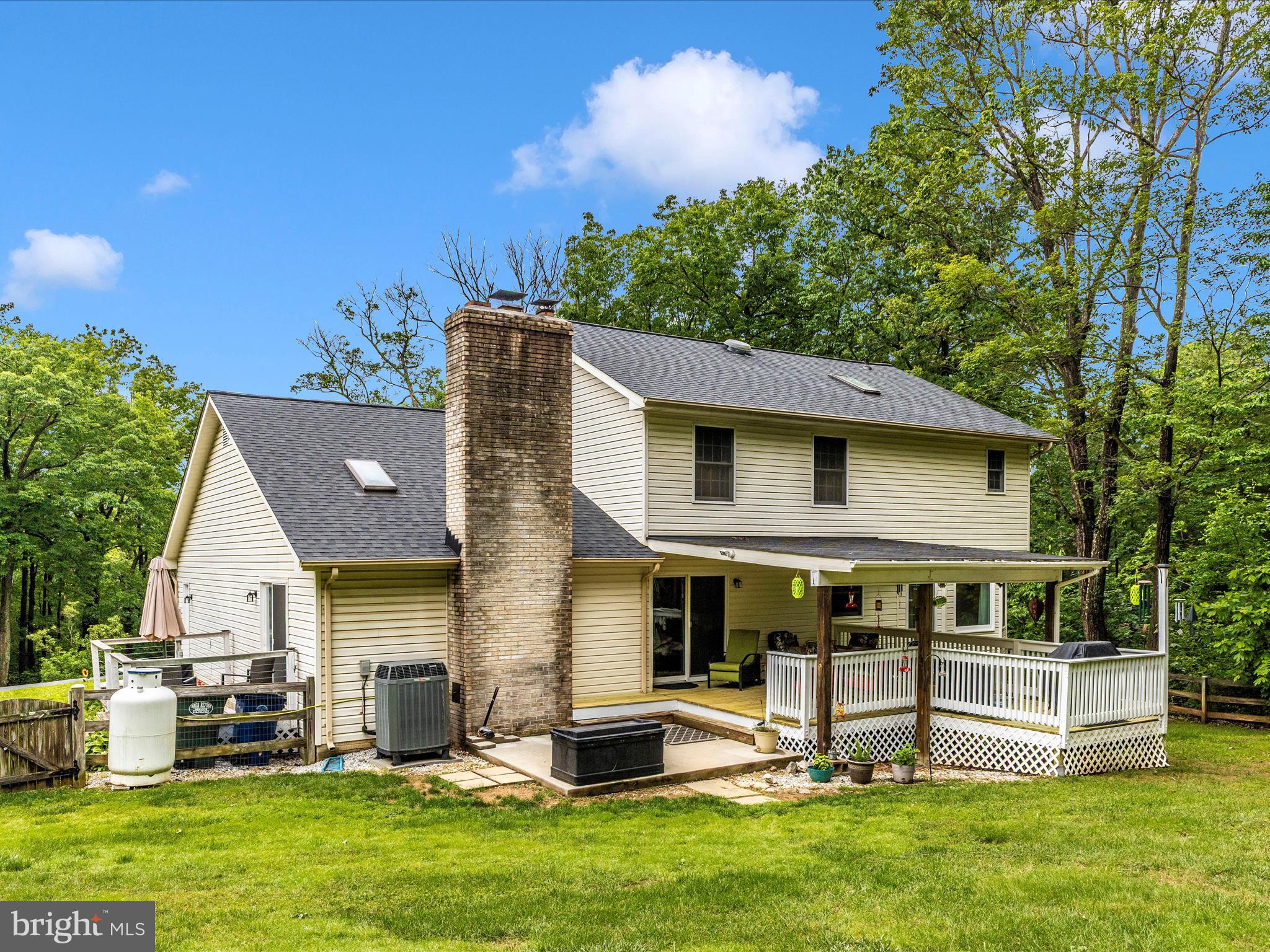 4024 Roop Road New Windsor, MD 21776 - Photo 39 of 49 Exterior Back
