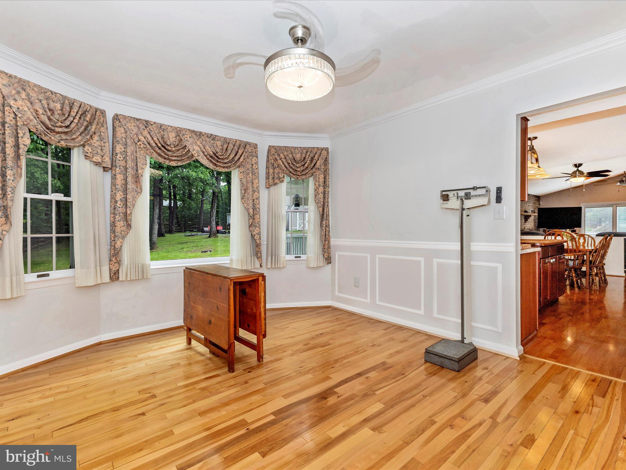 4024 Roop Road New Windsor, MD 21776 - Photo 7 of 49 Dining Room