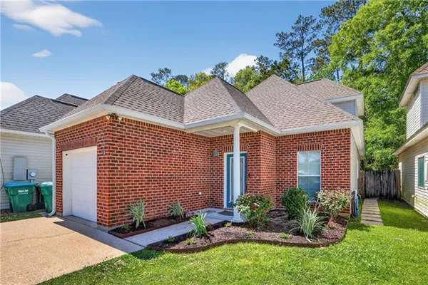 $1,900 | 278 Emerald Oaks Drive, Covington, LA 70433