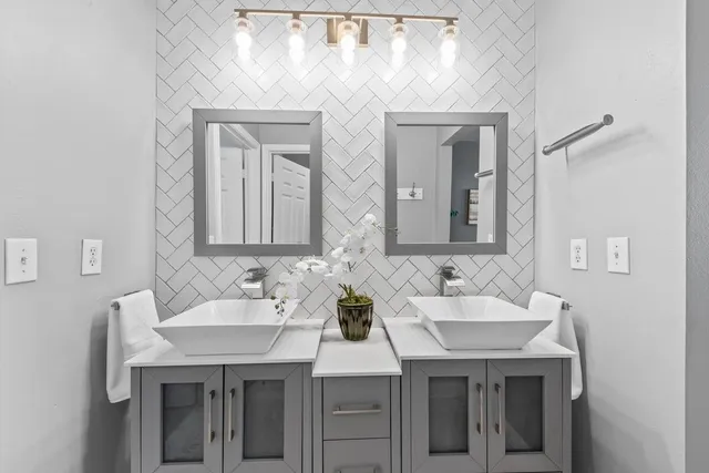 $699,000 | 130 River Landing Drive, Unit 5111, Daniel Island, SC 29492