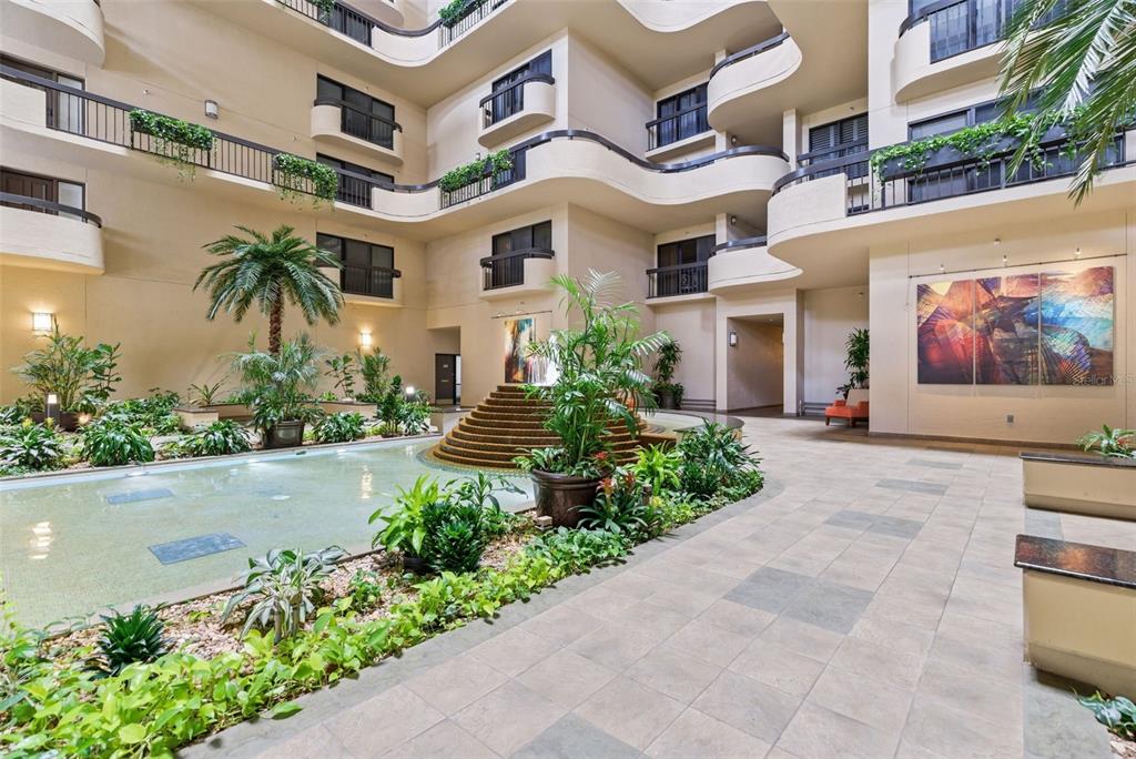 2413 Bayshore Boulevard, Unit 1004 Tampa, FL 33629 - Photo 3 of 50