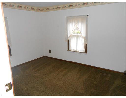 12191 Day Road Mishawaka, IN 46545 - Photo 14 of 21 Gallery Image 14