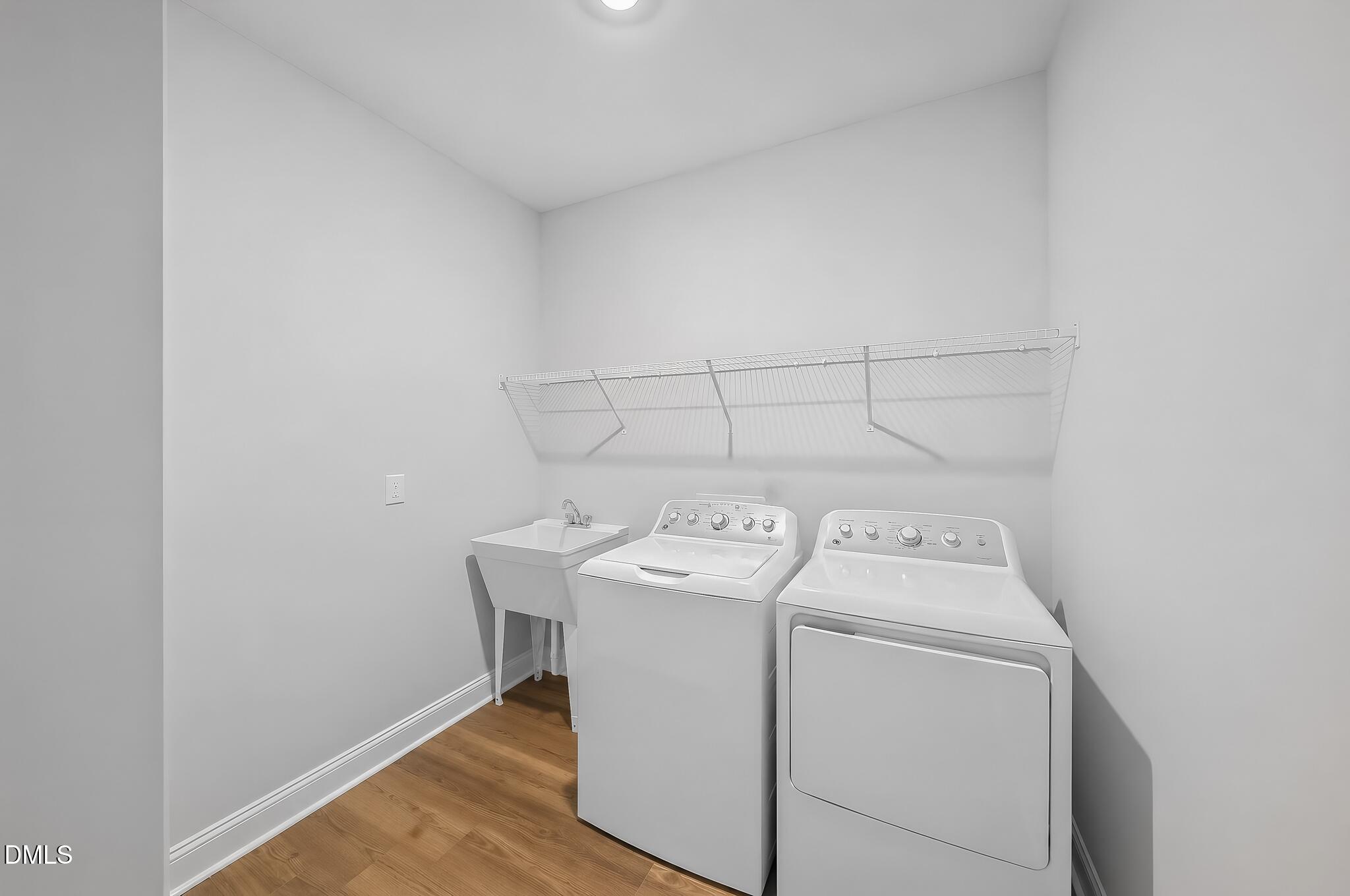 3101 Sandy Bluff Road Raleigh, NC 27616 - Photo 30 of 34 SUN_EverleeSummit_Pic_TryonIII-33