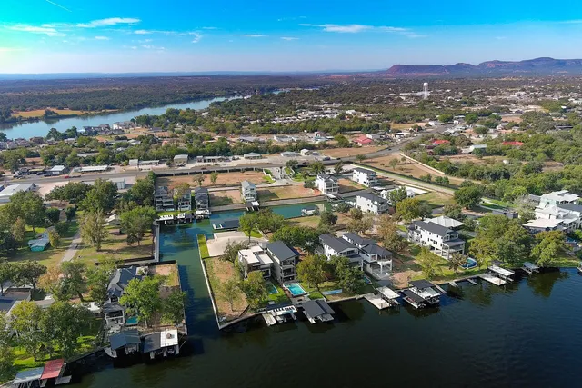 $1,950,000 | 1-b-8 Lake Street, Kingsland, TX 78639