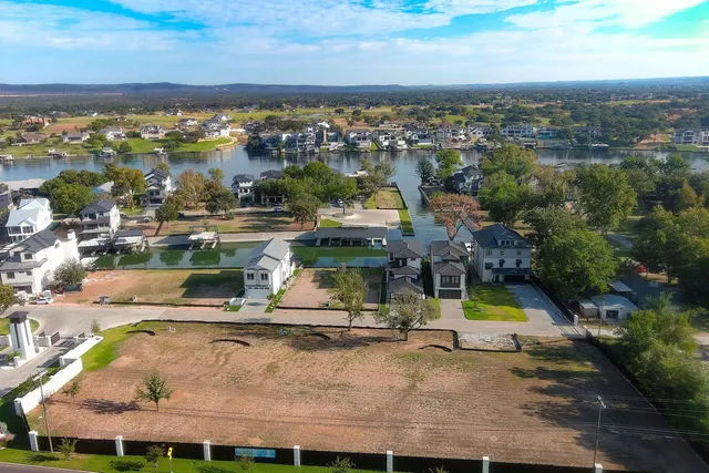 $1,950,000 | 1-b-8 Lake Street, Kingsland, TX 78639