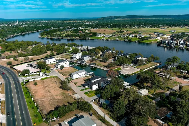 $1,950,000 | 1-b-8 Lake Street, Kingsland, TX 78639